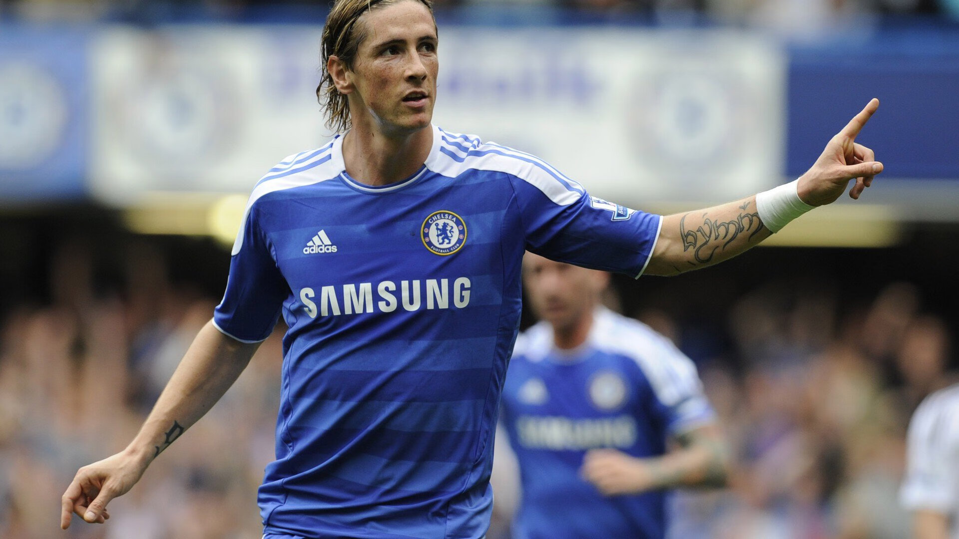 开云体育官方app-中超赛季中期战况分析，形势扑朔迷离，2021至2022赛季中超各队情况